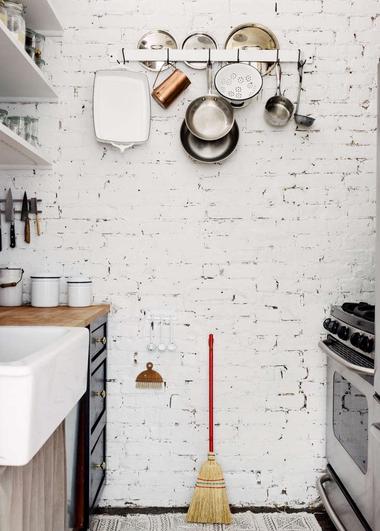 14 Tricks for Maximizing Space in a Tiny Kitchen, Urban Edition