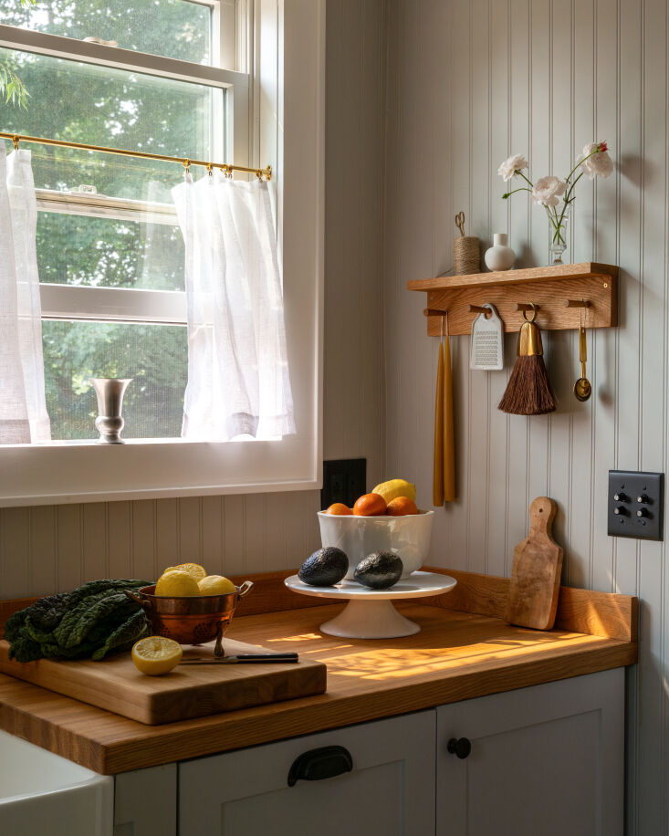 The Brass Tacks: Sinkside Soap Holders, High/Low Edition - Remodelista